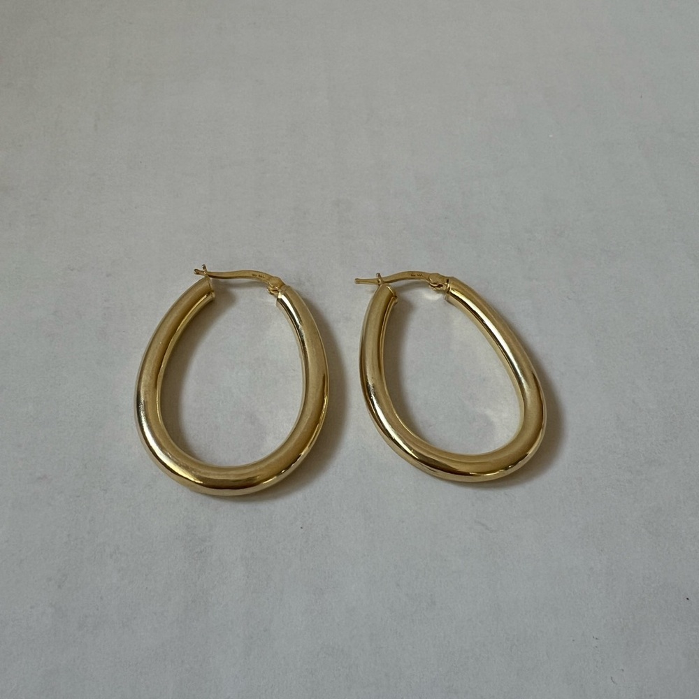 ARGENTO VIVO 18K Goldplated Sterling Silver Oval Hoop Earrings - Picture 3 of 9